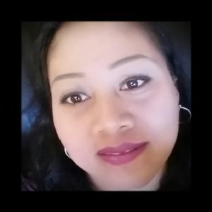 Meet your Posher, Yanira